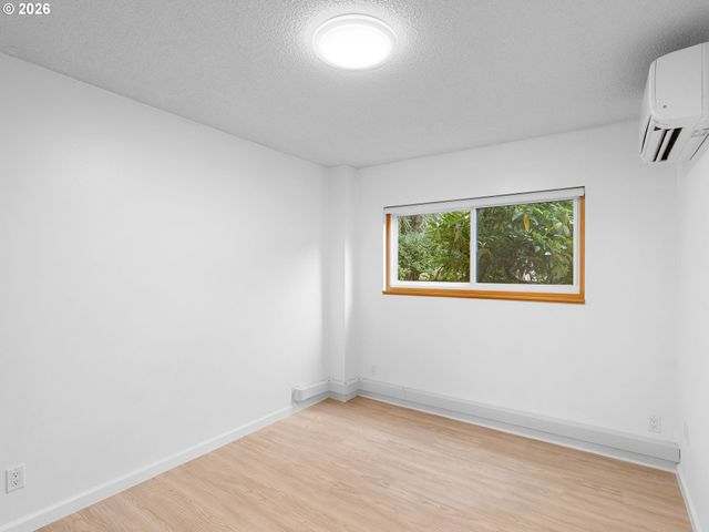 2393 Sw PARK Pl 112, Portland, OR 97205