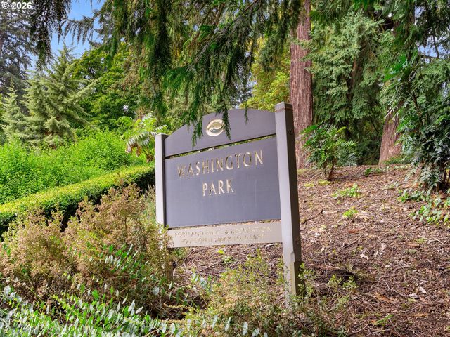 2393 Sw PARK Pl 112, Portland, OR 97205
