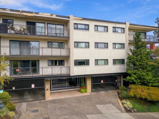 2393 Sw PARK Pl 112, Portland, OR 97205