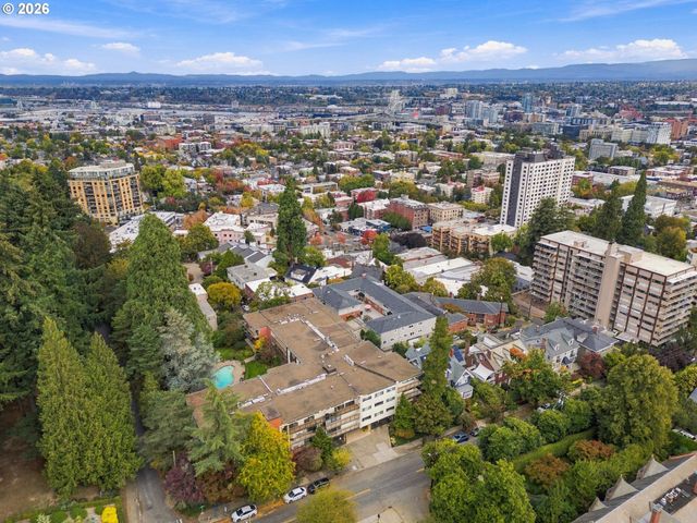 2393 Sw PARK Pl 112, Portland, OR 97205