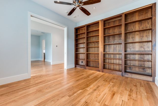 4652 Livingston Avenue, Dallas, TX 75209