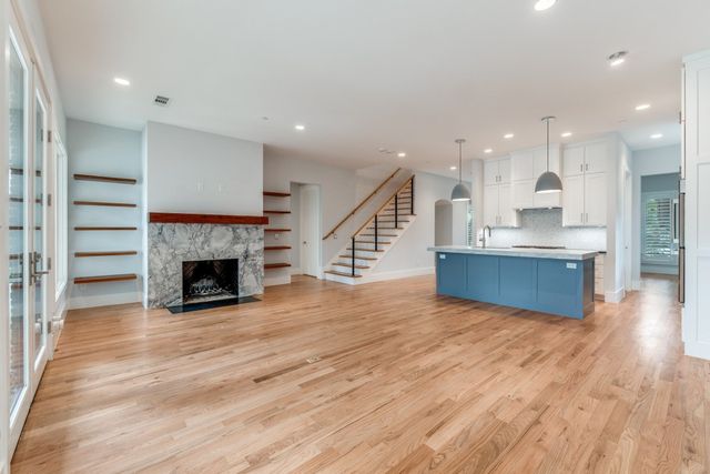 4652 Livingston Avenue, Dallas, TX 75209