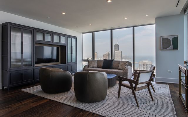 363 E Wacker Drive 6405, Chicago, IL 60601