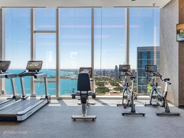 363 E Wacker Drive 6405, Chicago, IL 60601