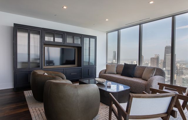 363 E Wacker Drive 6405, Chicago, IL 60601