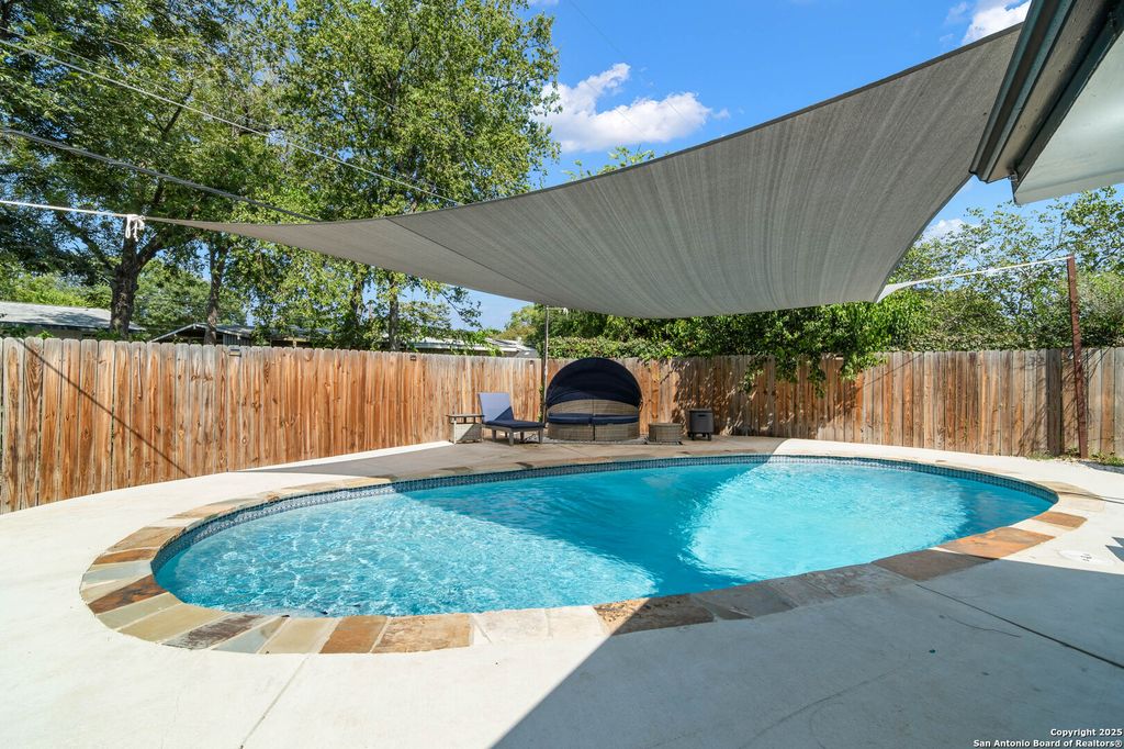 331 Eastley, San Antonio, TX 78217
