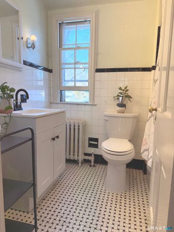 26 Chamberlain Street, New Britain, CT 06052