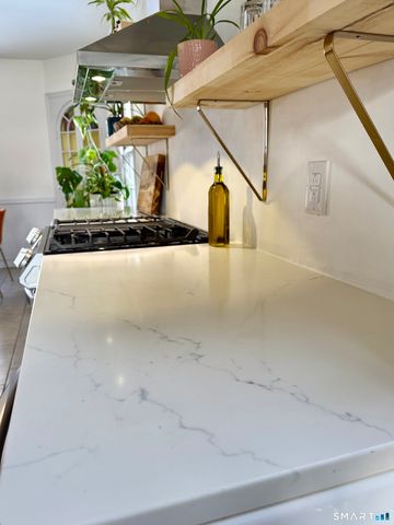 26 Chamberlain Street, New Britain, CT 06052