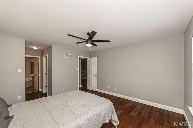 4335 Northpoint Circle, St Louis, MO 63129