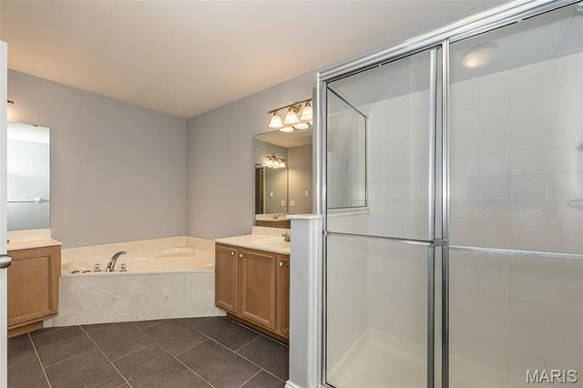 4335 Northpoint Circle, St Louis, MO 63129