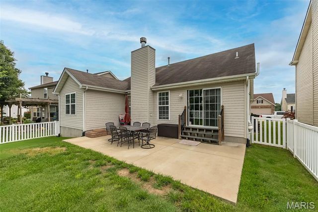 4335 Northpoint Circle, St Louis, MO 63129
