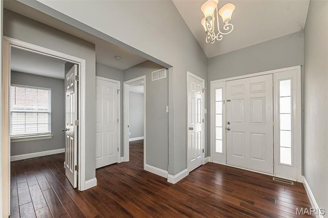 4335 Northpoint Circle, St Louis, MO 63129