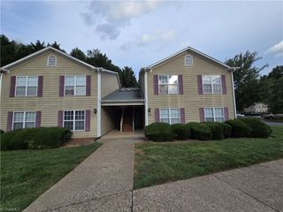 19 Meadowood Glen Way D, Greensboro, NC 27409