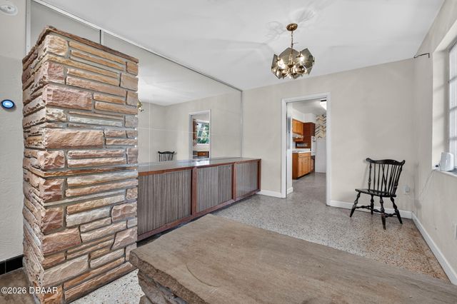 1476 N Peninsula Drive, Daytona Beach, FL 32118