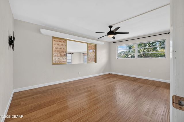 1476 N Peninsula Drive, Daytona Beach, FL 32118