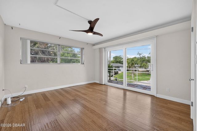 1476 N Peninsula Drive, Daytona Beach, FL 32118