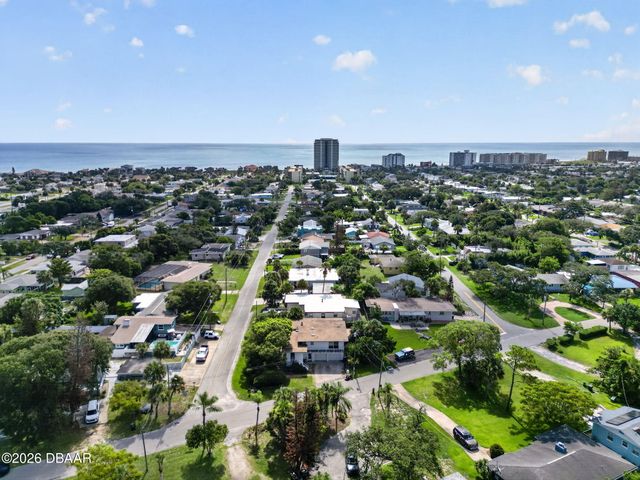 1476 N Peninsula Drive, Daytona Beach, FL 32118