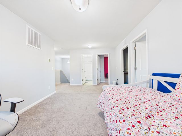 4111 Stockbrook Drive, Charlotte, NC 28215