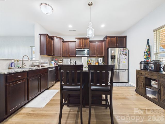 4111 Stockbrook Drive, Charlotte, NC 28215