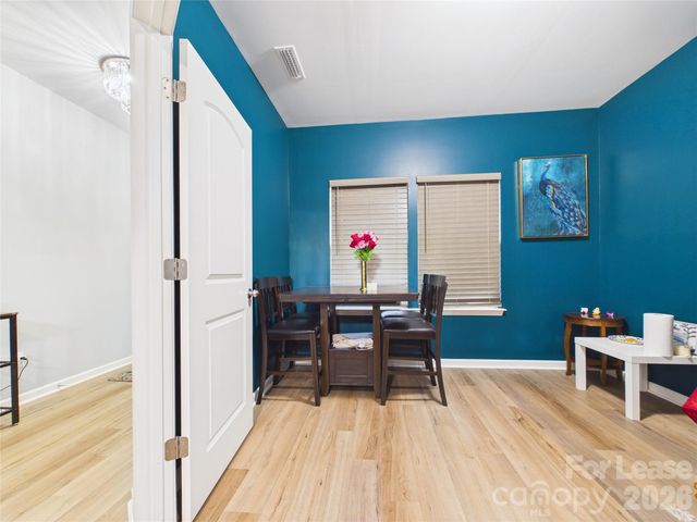 4111 Stockbrook Drive, Charlotte, NC 28215