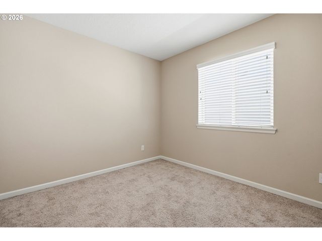 3767 Se WILLAMETTE Ave, Hillsboro, OR 97123