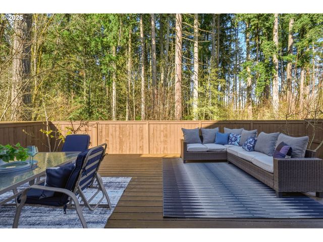 3767 Se WILLAMETTE Ave, Hillsboro, OR 97123