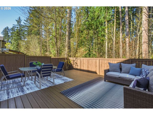 3767 Se WILLAMETTE Ave, Hillsboro, OR 97123