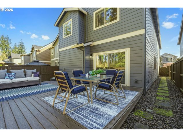 3767 Se WILLAMETTE Ave, Hillsboro, OR 97123