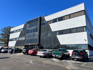 325 Boston Post Road, Orange, CT 06477