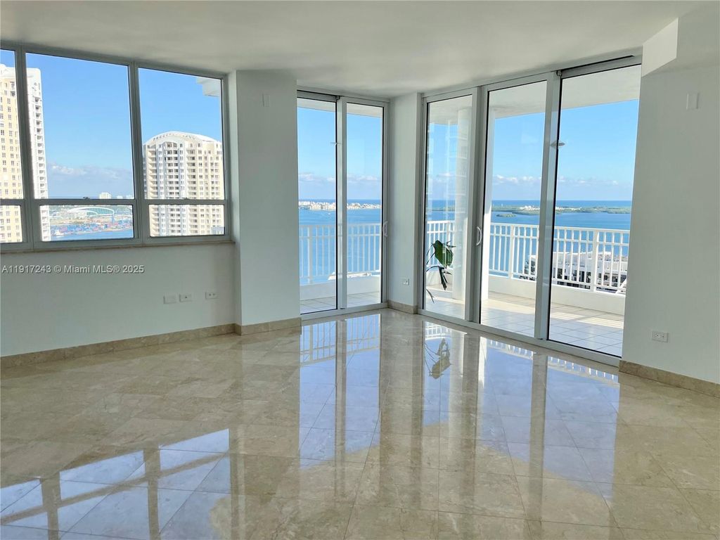 801 Brickell Key Blvd 3211, Miami, FL 33131