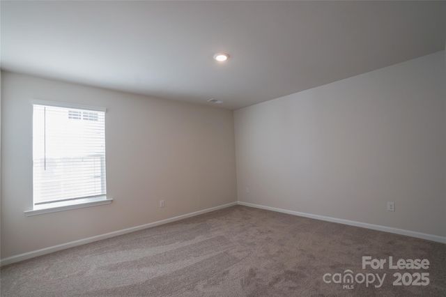 1406 Caracara Court, Belmont, NC 28012