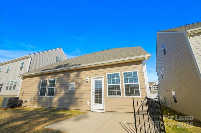 1406 Caracara Court, Belmont, NC 28012