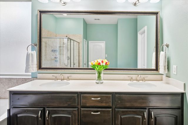 208 Equestrian Road, Hickory Creek, TX 75065