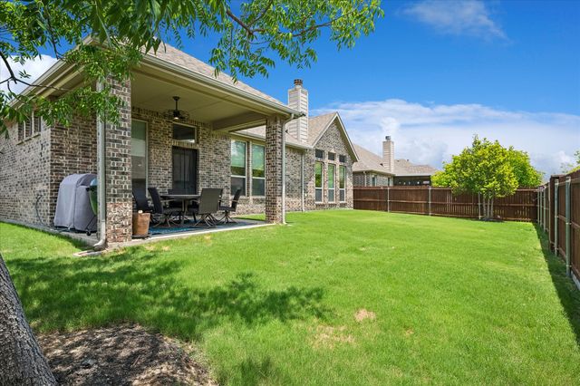 208 Equestrian Road, Hickory Creek, TX 75065