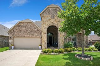 208 Equestrian Road, Hickory Creek, TX 75065