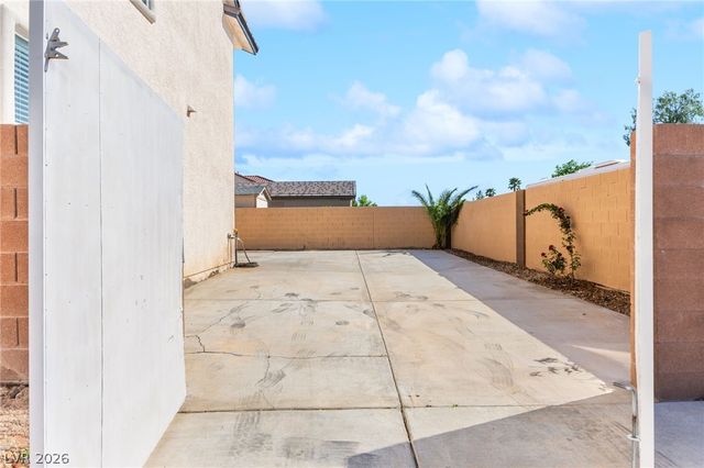 5601 Rocky Ravine Avenue, Las Vegas, NV 89131