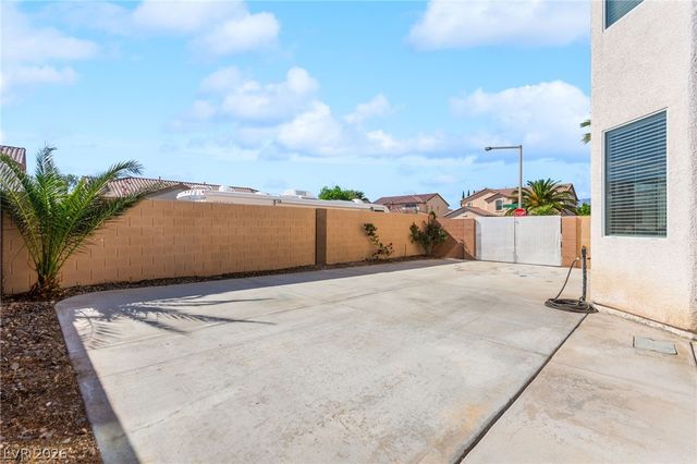 5601 Rocky Ravine Avenue, Las Vegas, NV 89131