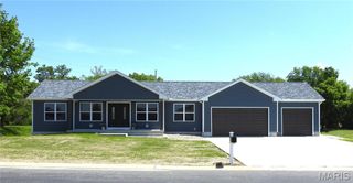 201 S Ashbrook, Bethalto, IL 62010