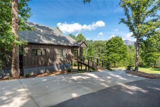 109 Bumsa Place, Pickens, SC 29671