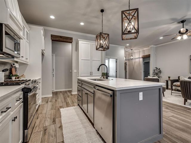 439 Auburn Lane, Piedmont, OK 73078