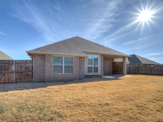 439 Auburn Lane, Piedmont, OK 73078