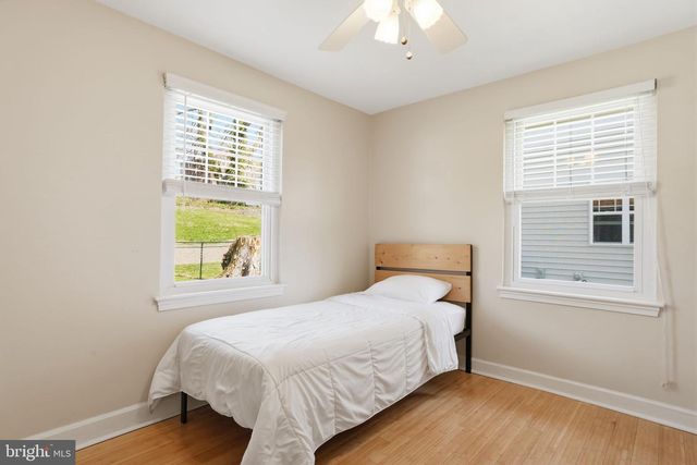 2057 PARKDALE AVE, Glenside, PA 19038