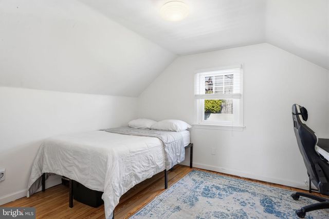 2057 PARKDALE AVE, Glenside, PA 19038