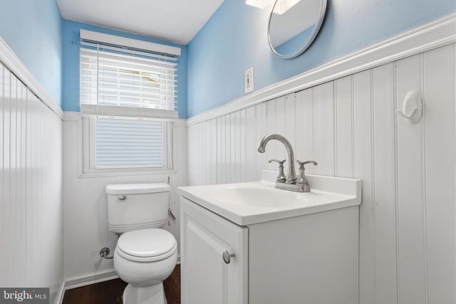 2057 PARKDALE AVE, Glenside, PA 19038