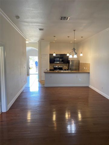 404 Mesa DR, Del Valle, TX 78617