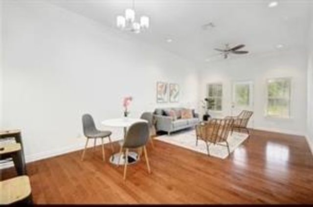 404 Mesa DR, Del Valle, TX 78617