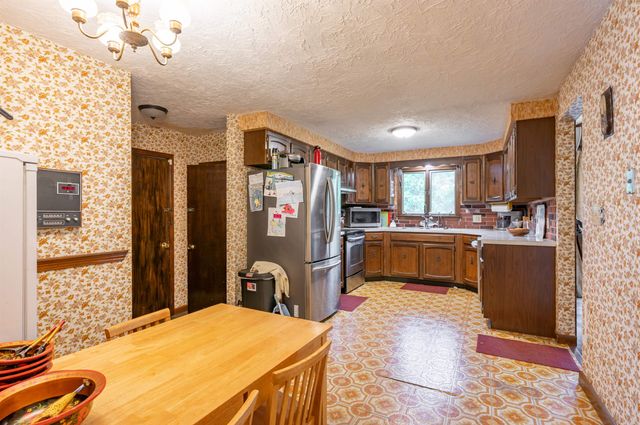 27 Rita Street, Merrimack, NH 03054