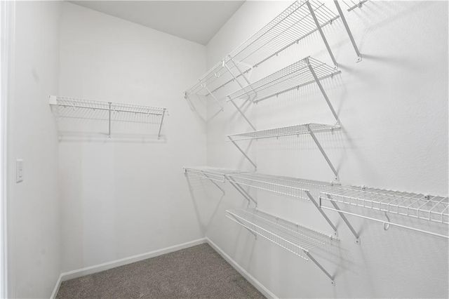 9637 N Colrain Avenue, Kansas City, MO 64154