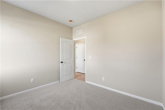 9637 N Colrain Avenue, Kansas City, MO 64154