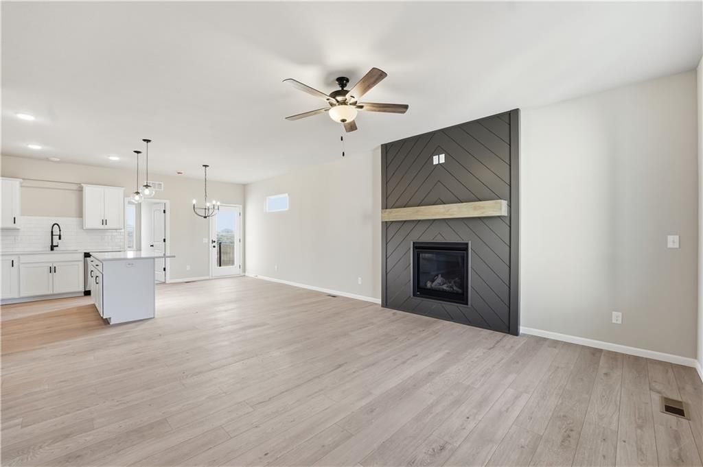 9637 N Colrain Avenue, Kansas City, MO 64154